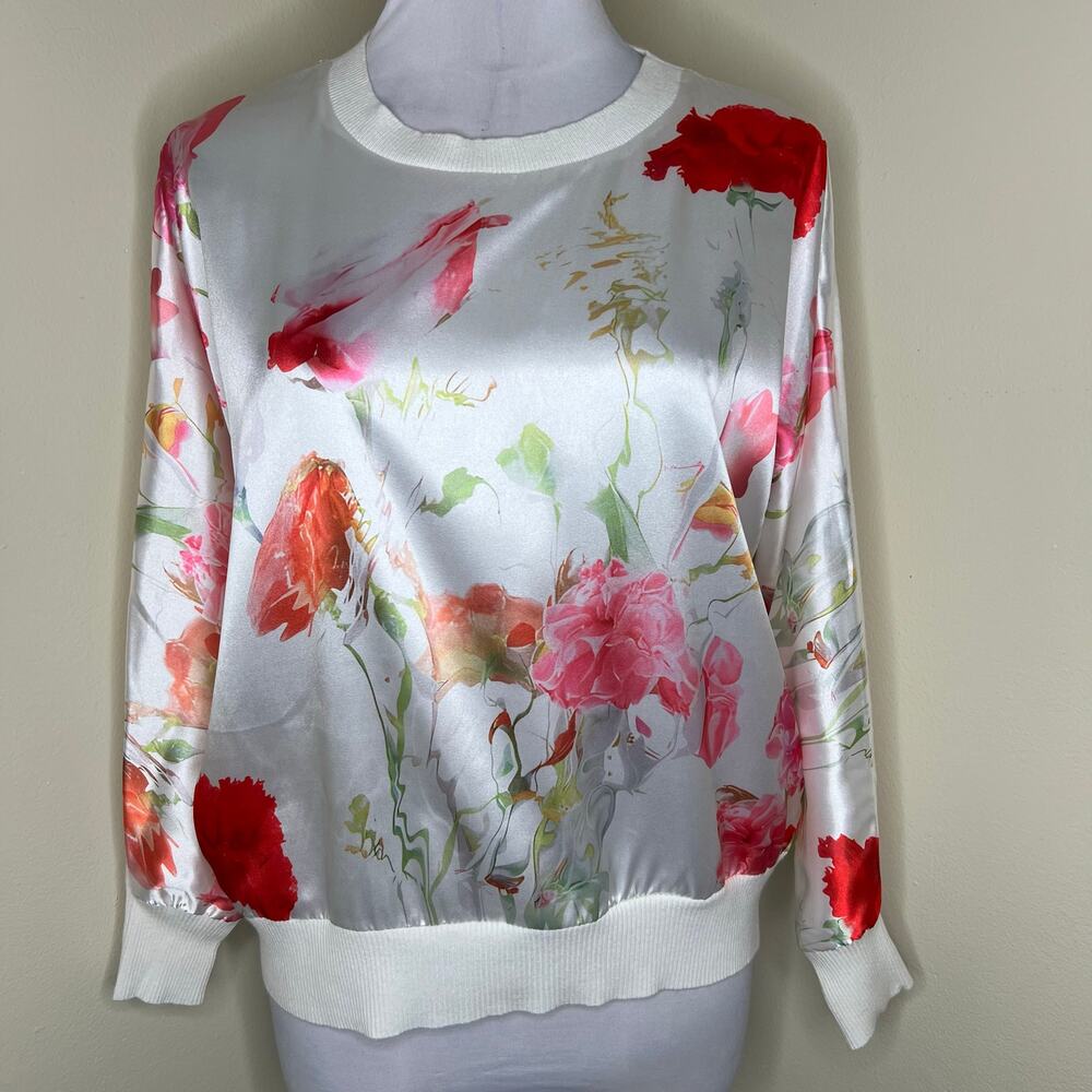 Sioni Sweater Large Satin Knit Crew Neck Floral Cottage Feminine Chic Sweatshirt